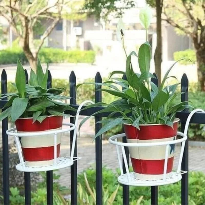 Supporto sospeso per vasi di fiori 