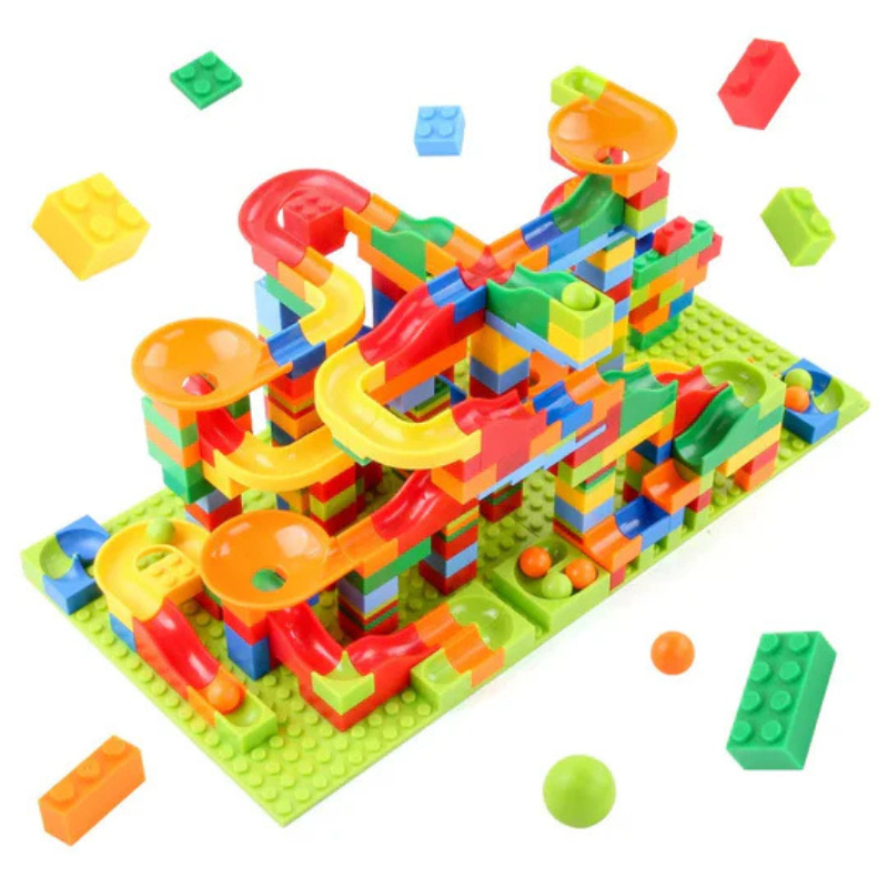 Gioco di costruzione con circuito di biglie modulare 
