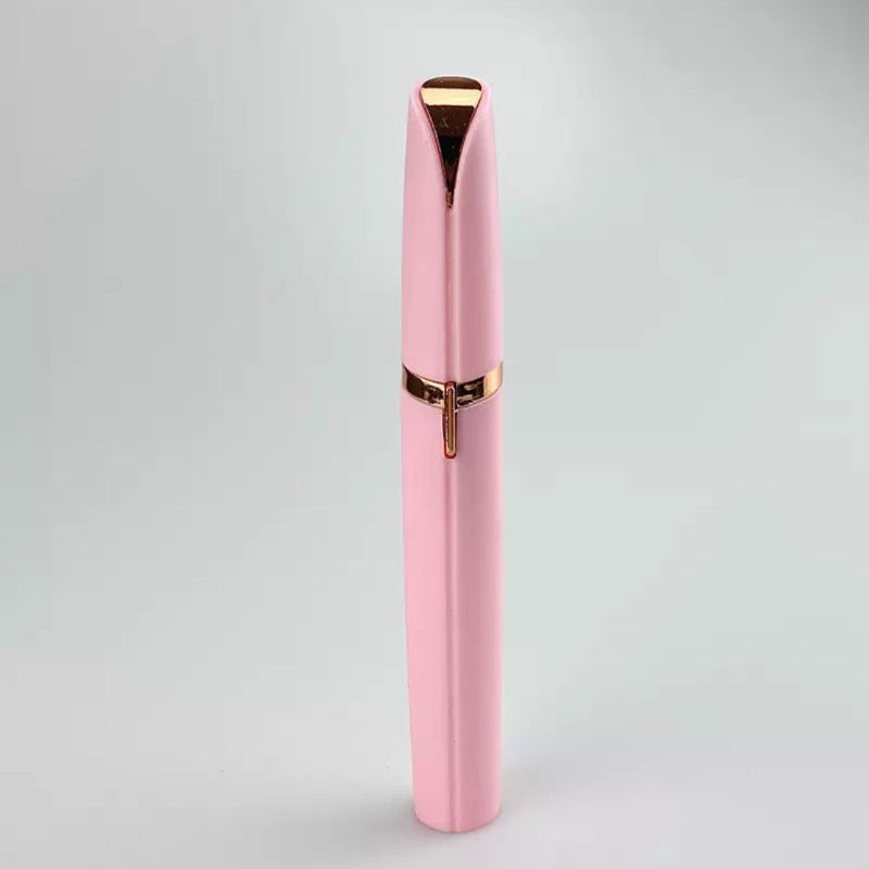 眉を整えるための正確で痛みのない脱毛 