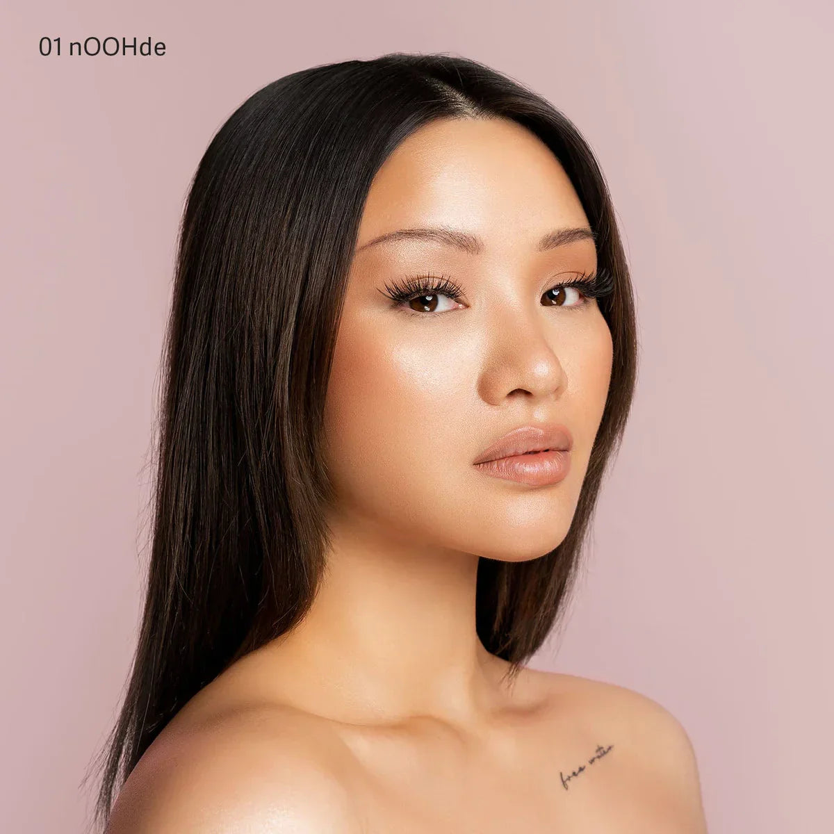 Perfekt formede lepper, uten retusjering i 12 timer 